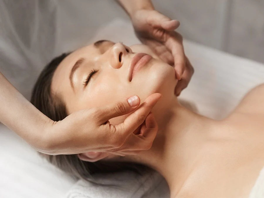Yon-Ka Körperlotion Entgiftend & Feuchtigkeitsspendend – 96% Natürliche Inhaltsstoffe, Mit Lavendel-Öl, 200 Ml